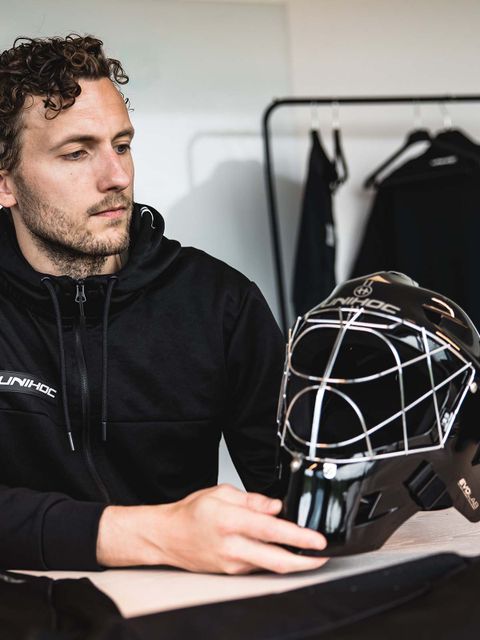 Unihoc Hjälm ALPHA PRIME EVOLAB